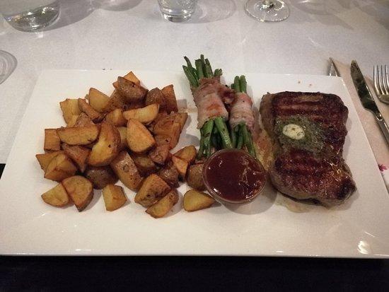 Funfo's Restaurant Bar